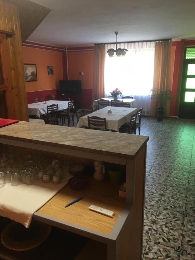 Buekk Vendeghaz Hotel Noszvaj Bagian luar foto